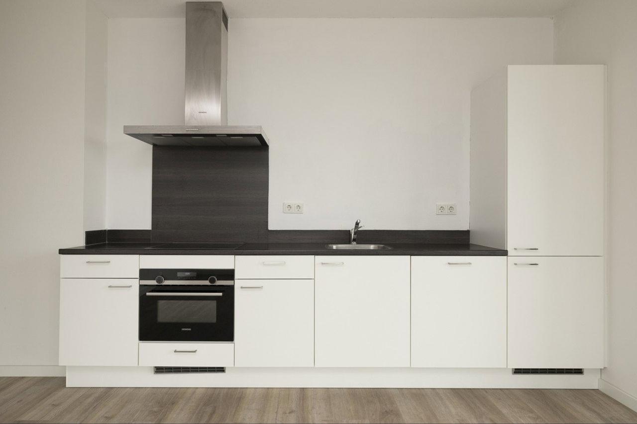Licht 3-kamerappartement met balkon - Afbeelding 9