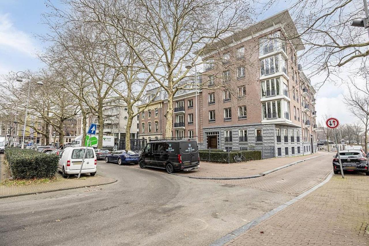 103 m² with two bedrooms by the Amstel - Image 20