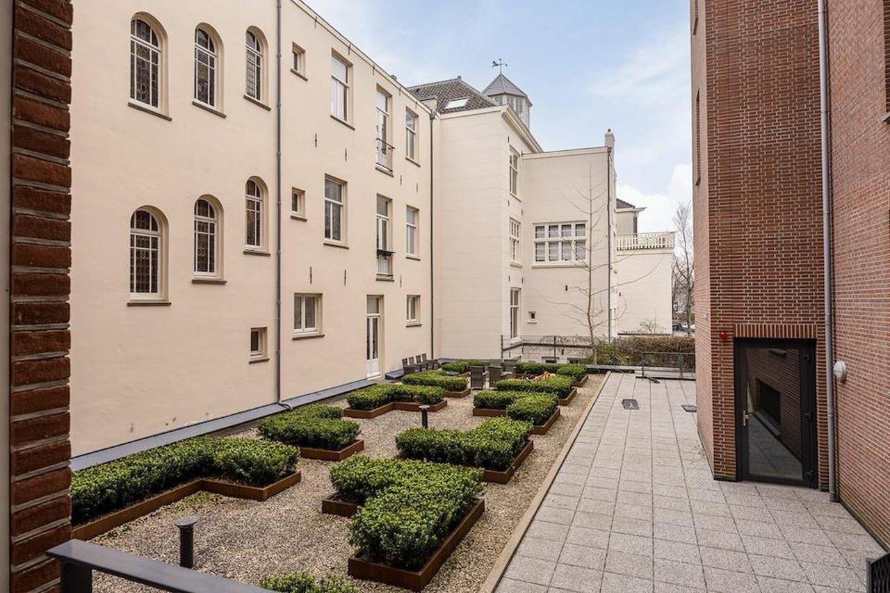 103 m² with two bedrooms by the Amstel - Image 22
