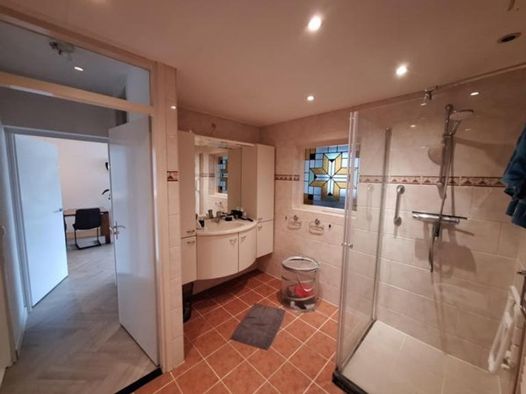 72 m² met zuidbalkon en eigen parkeerplek - Afbeelding 4