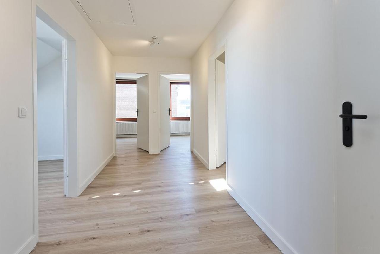 142 m² hoekwoning met vijf slaapkamers - Afbeelding 9