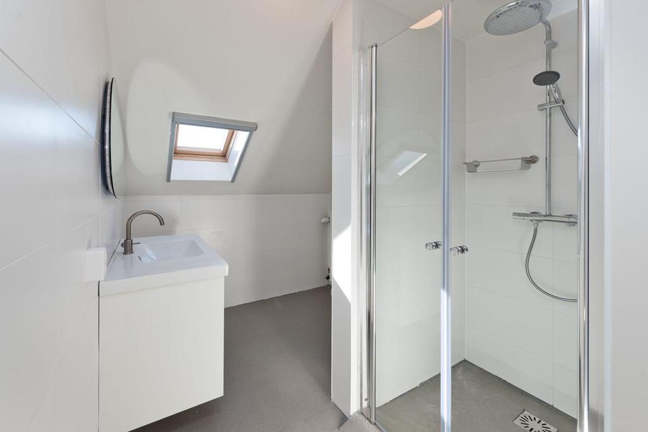 142 m² hoekwoning met vijf slaapkamers - Afbeelding 10
