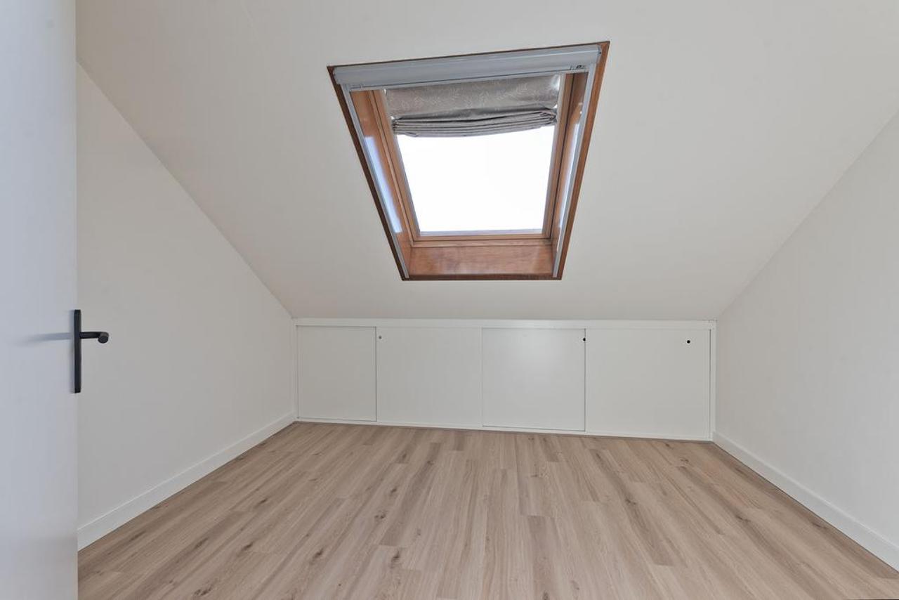 142 m² hoekwoning met vijf slaapkamers - Afbeelding 13