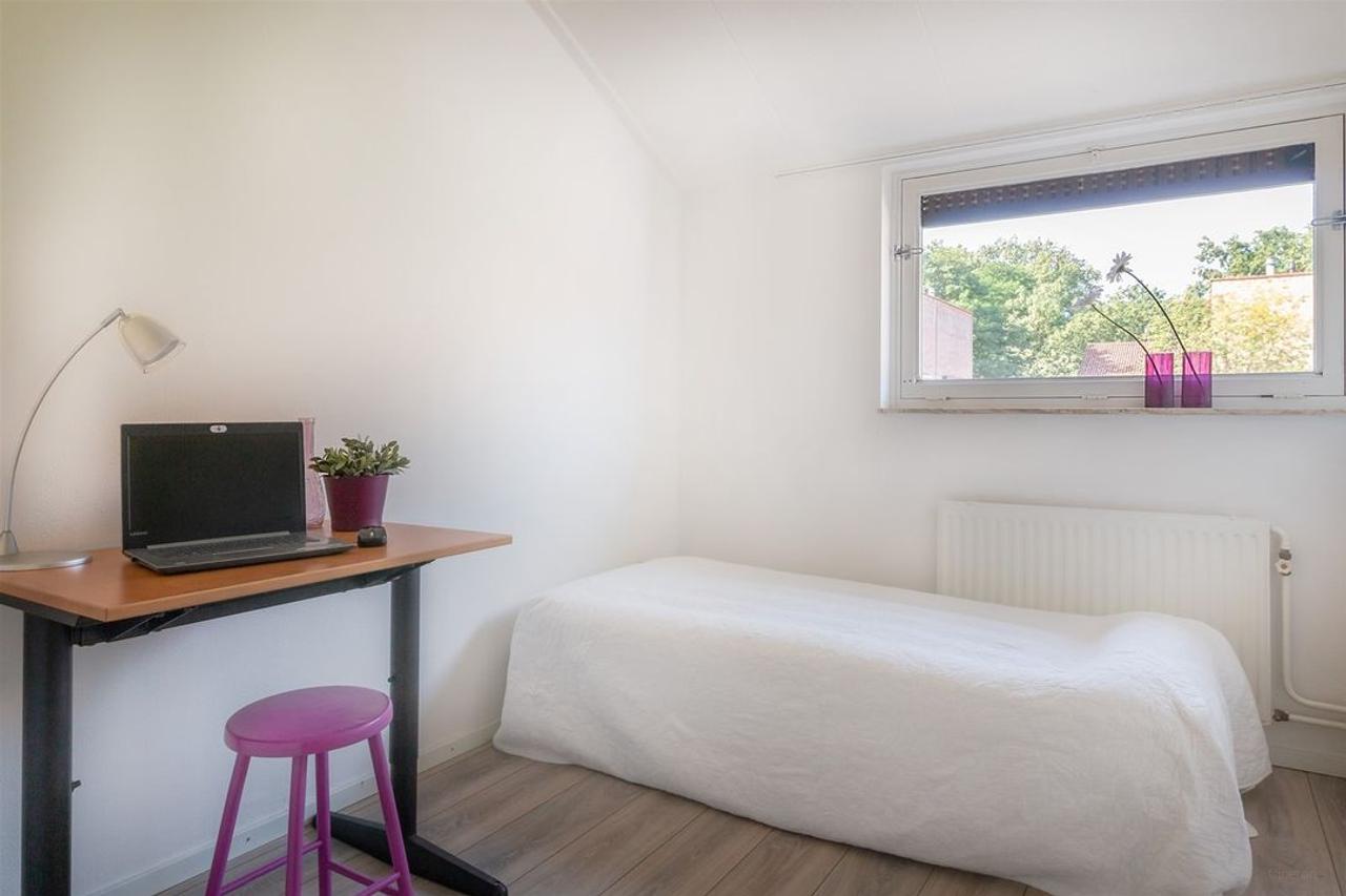 Rustig wonen met carport en drie slaapkamers - Afbeelding 8