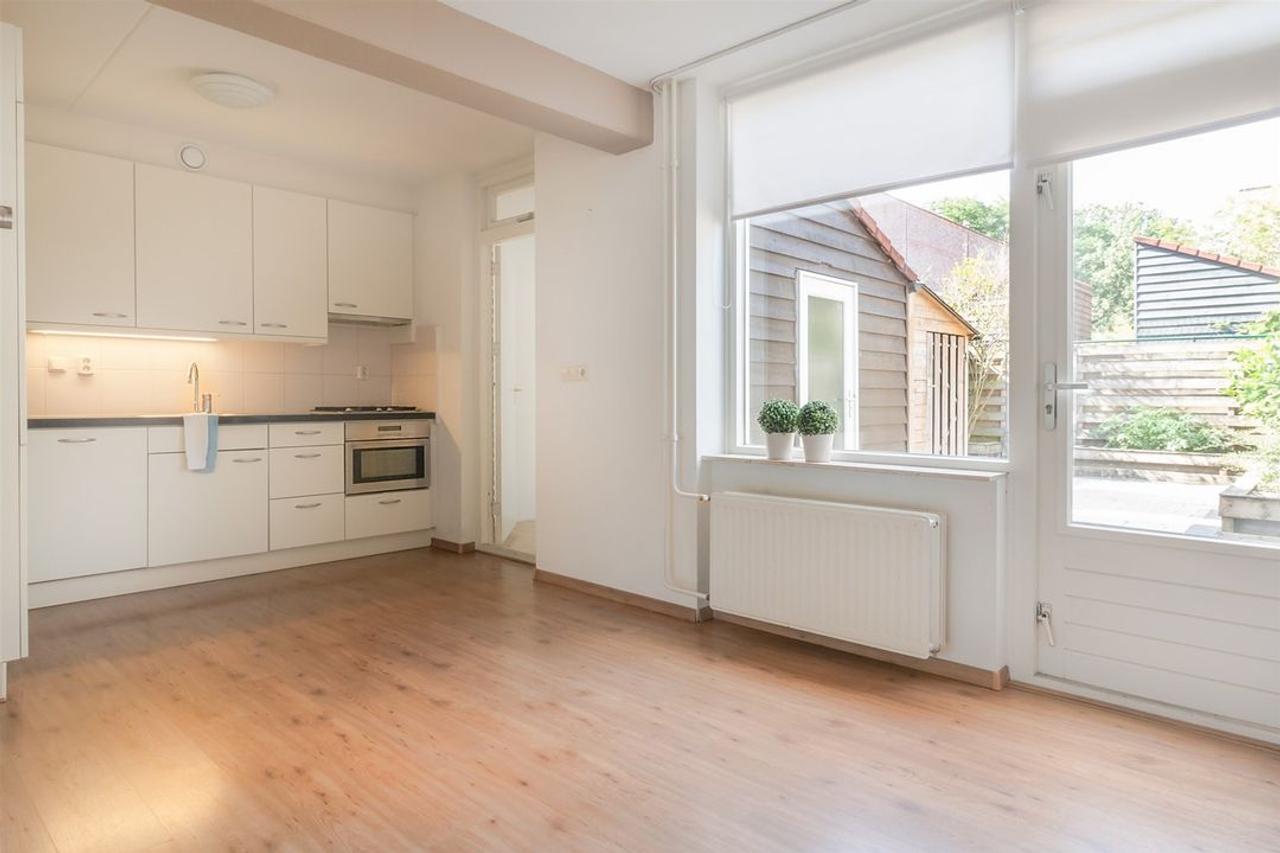 Rustig wonen met carport en drie slaapkamers - Afbeelding 11