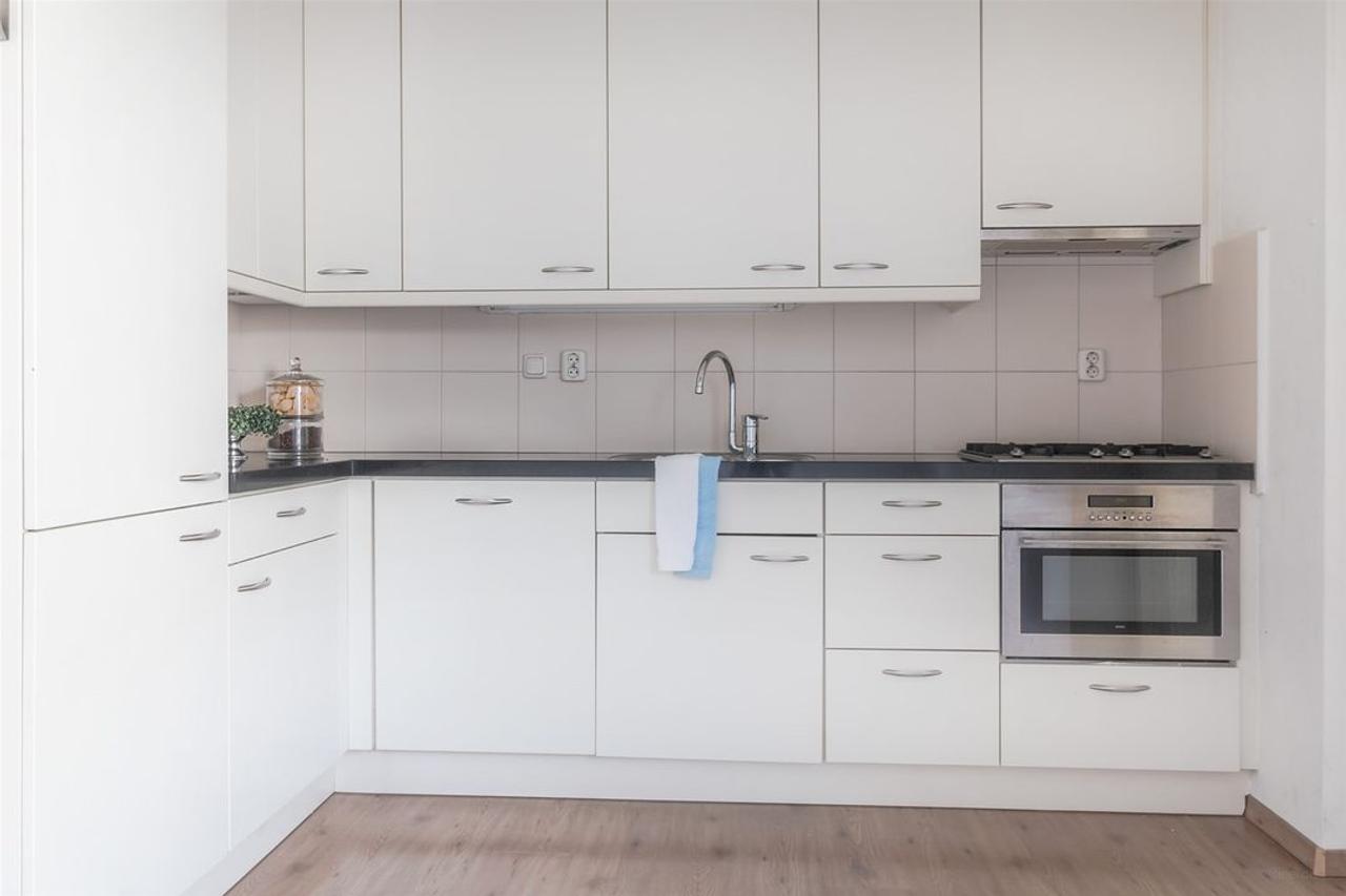 Rustig wonen met carport en drie slaapkamers - Afbeelding 13