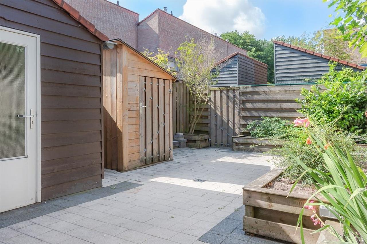 Rustig wonen met carport en drie slaapkamers - Afbeelding 15