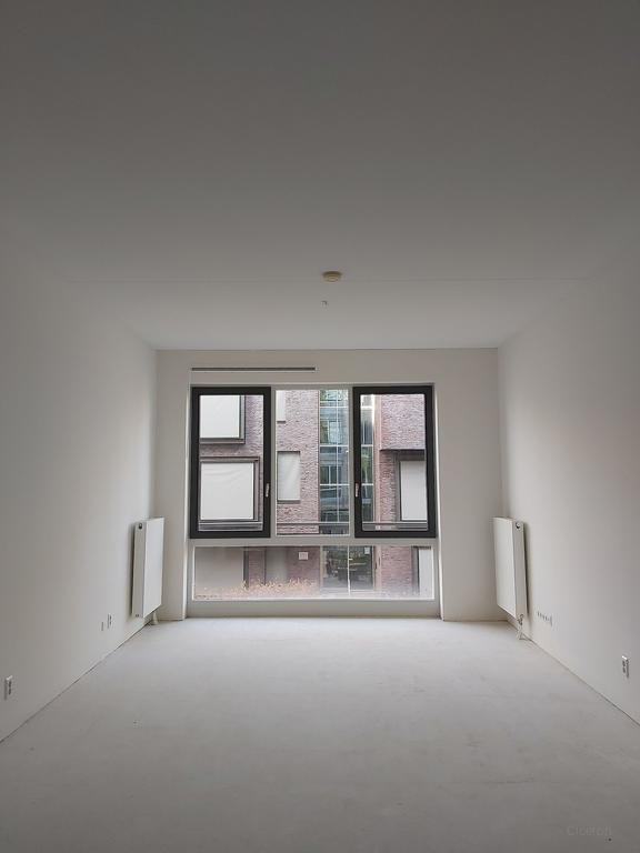 76 m² and Two Bedrooms in Amsterdam South - Image 5