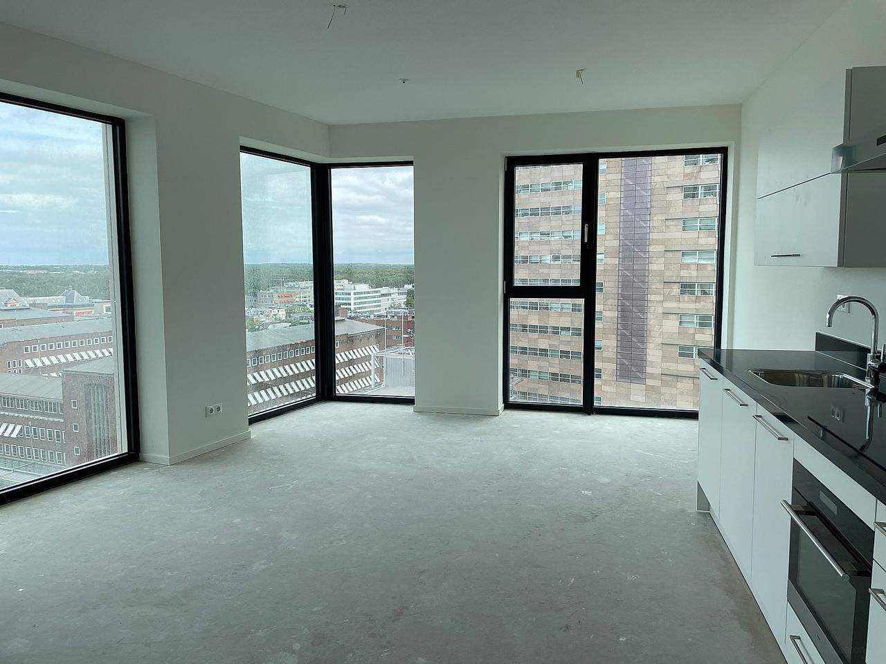 Views from the 16th Floor in The Hague - Image 4