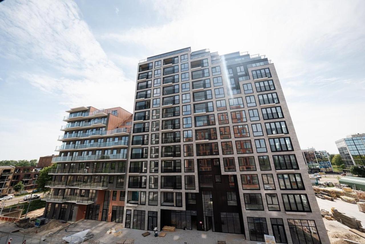 Licht appartement met loggia in Hyde Park - Afbeelding 1
