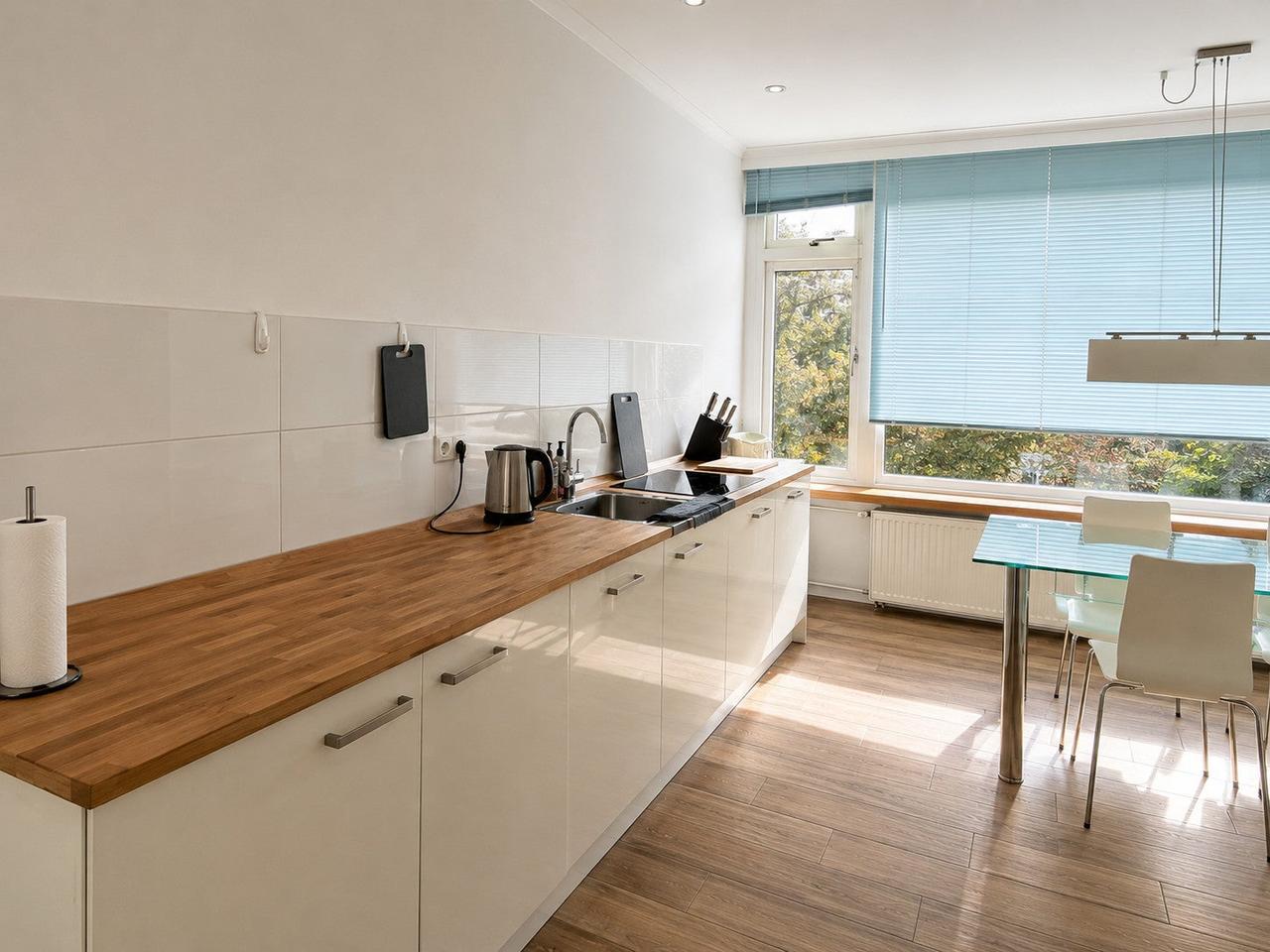 80 m² en twee slaapkamers in Kralingen - Afbeelding 1