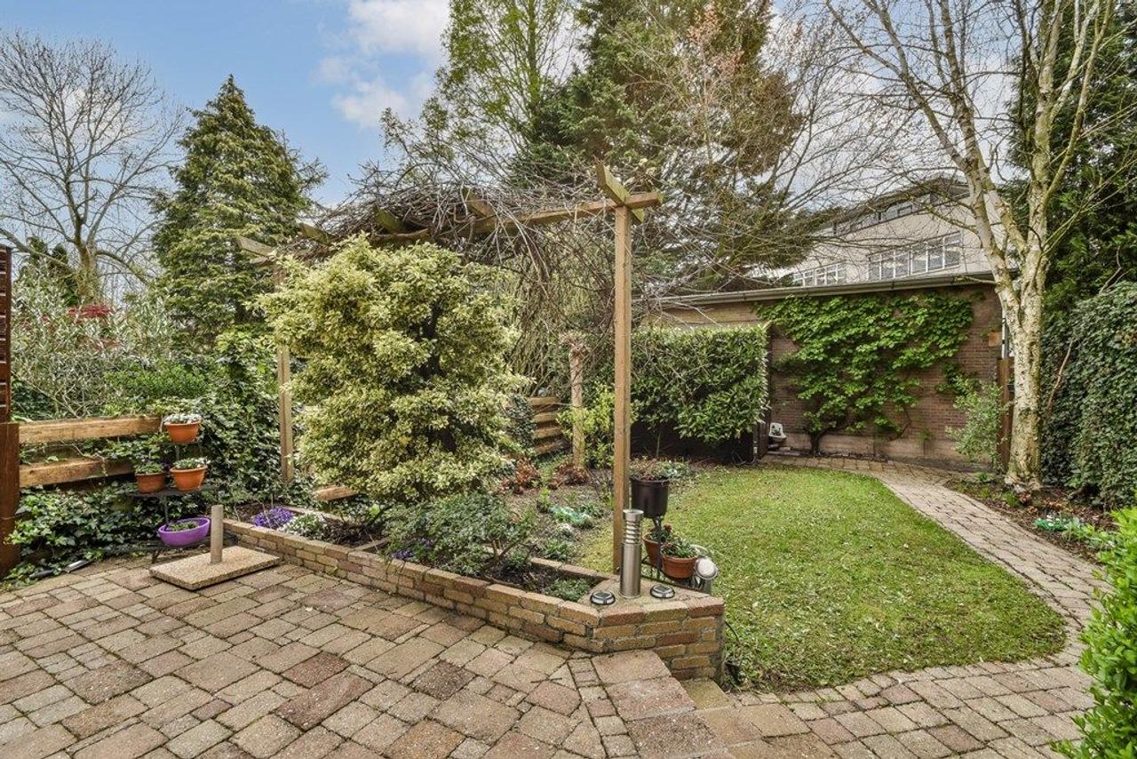 Historic townhouse with garden on Zijlweg - Image 14