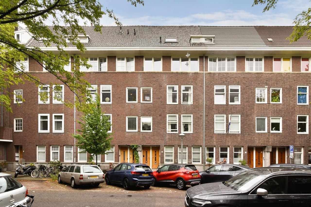 Unfurnished living in the Apollobuurt - Image 1