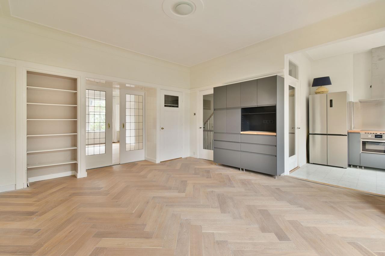 Unfurnished living in the Apollobuurt - Image 2