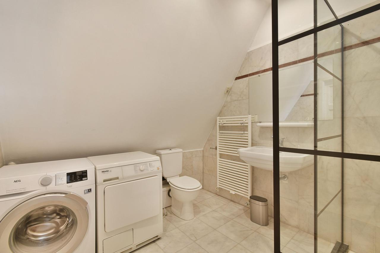 Unfurnished living in the Apollobuurt - Image 22