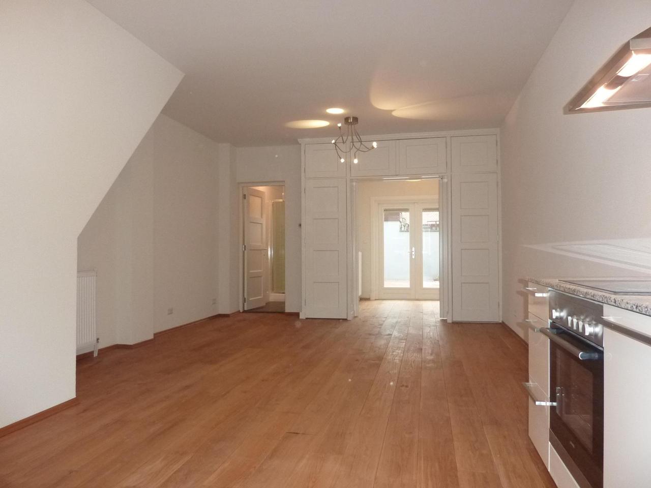 60 m² met royale tuin in Rivierenwijk - Afbeelding 2