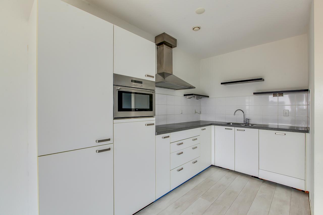 92 m² of living space with balcony on IJburg - Image 4