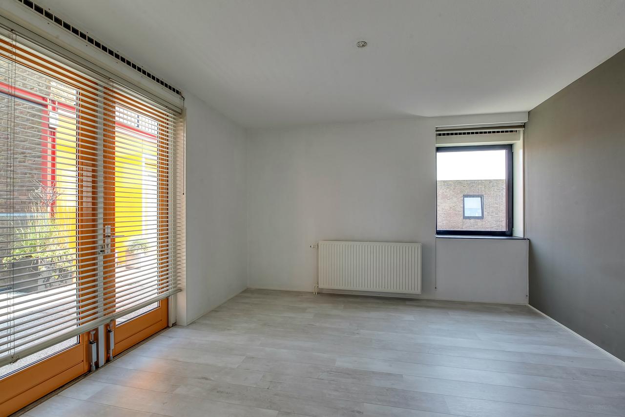 92 m² of living space with balcony on IJburg - Image 6