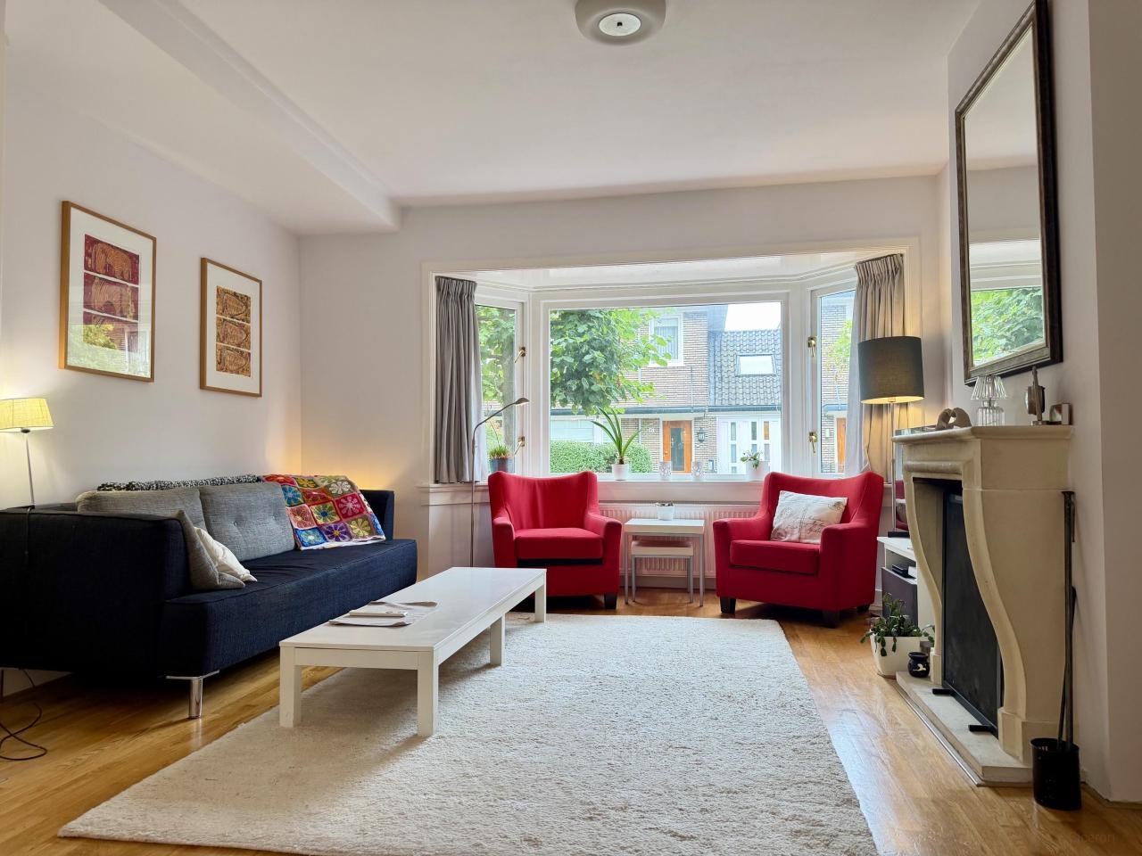 135 m², five bedrooms and a leafy garden - Image 2