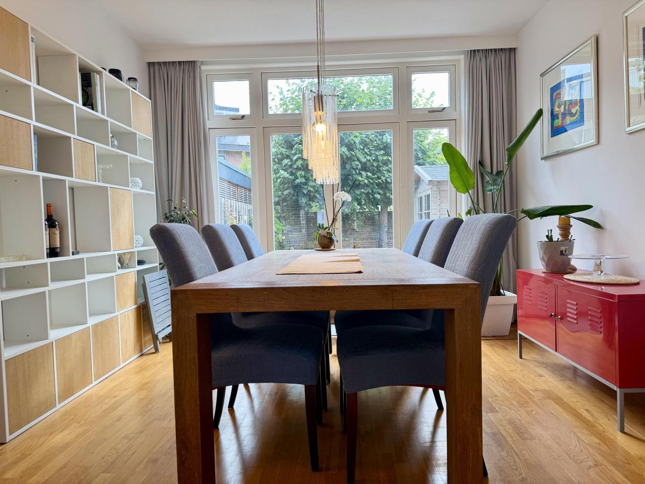 135 m², five bedrooms and a leafy garden - Image 4