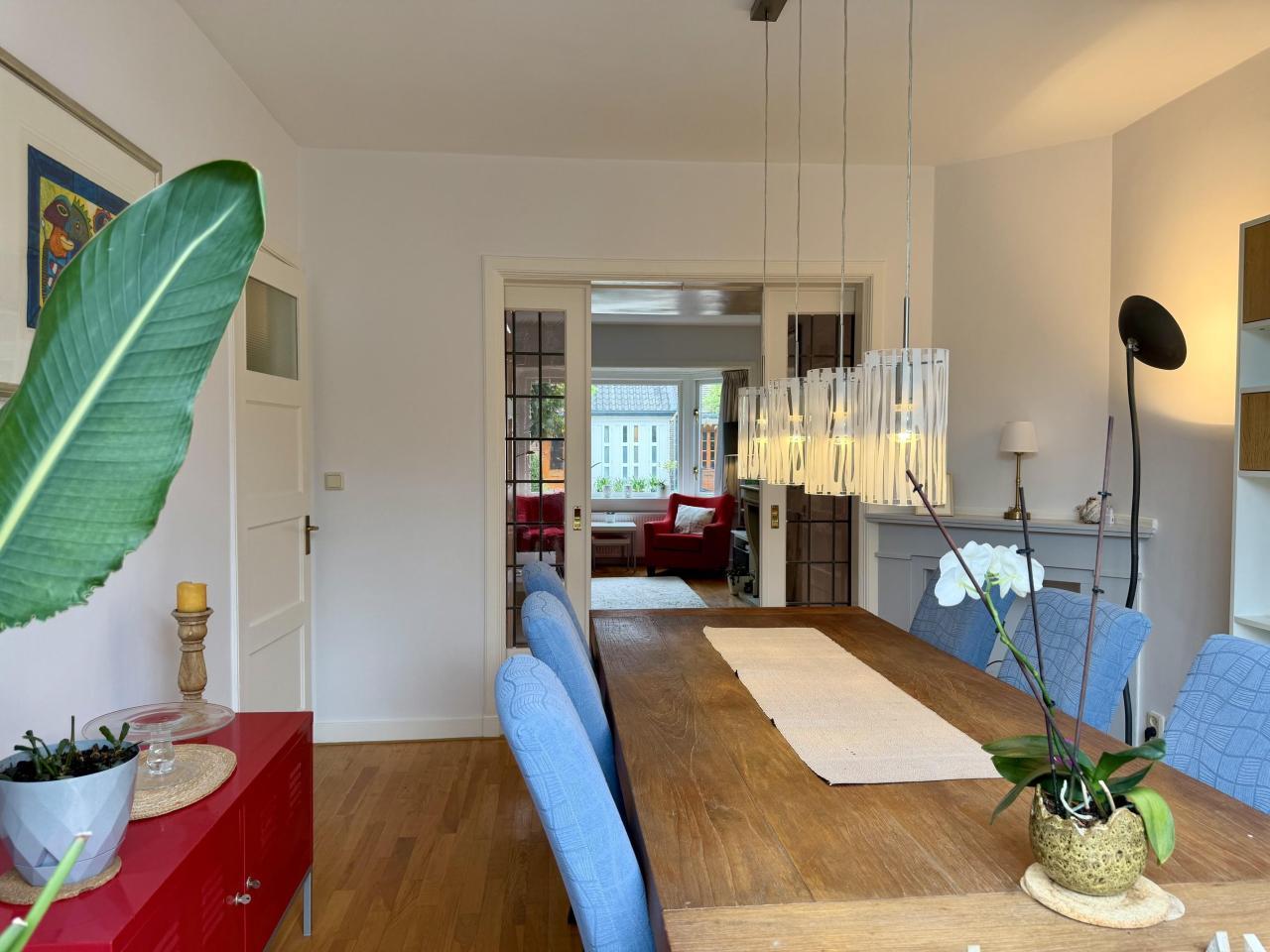 135 m², five bedrooms and a leafy garden - Image 5