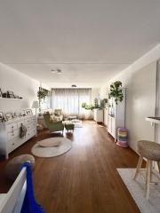 Five Bedrooms and Sunny Garden in Grasrijk - Image 4