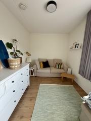 Five Bedrooms and Sunny Garden in Grasrijk - Image 29