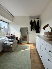 Five Bedrooms and Sunny Garden in Grasrijk - Image 30