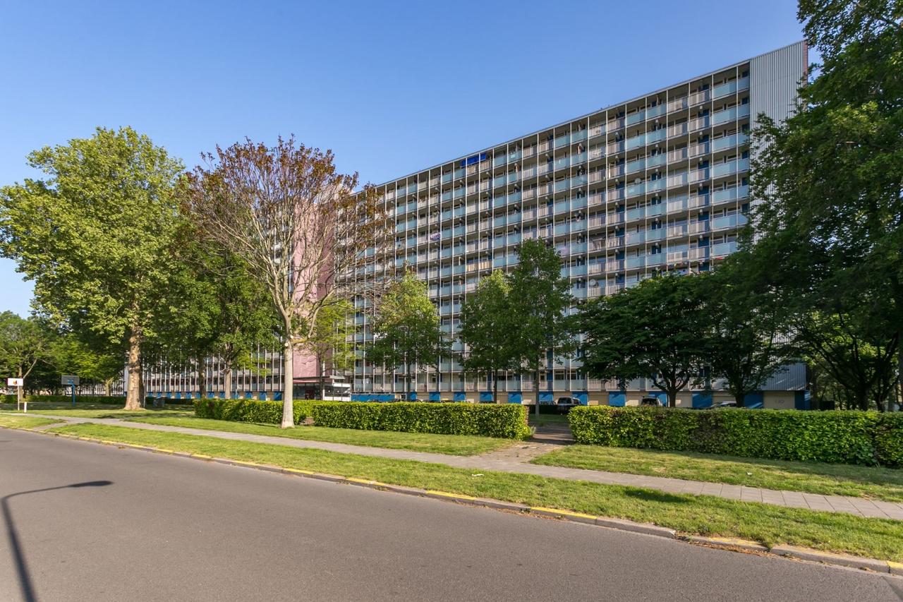 Zuidbalkon met uitzicht over Sittard - Afbeelding 1