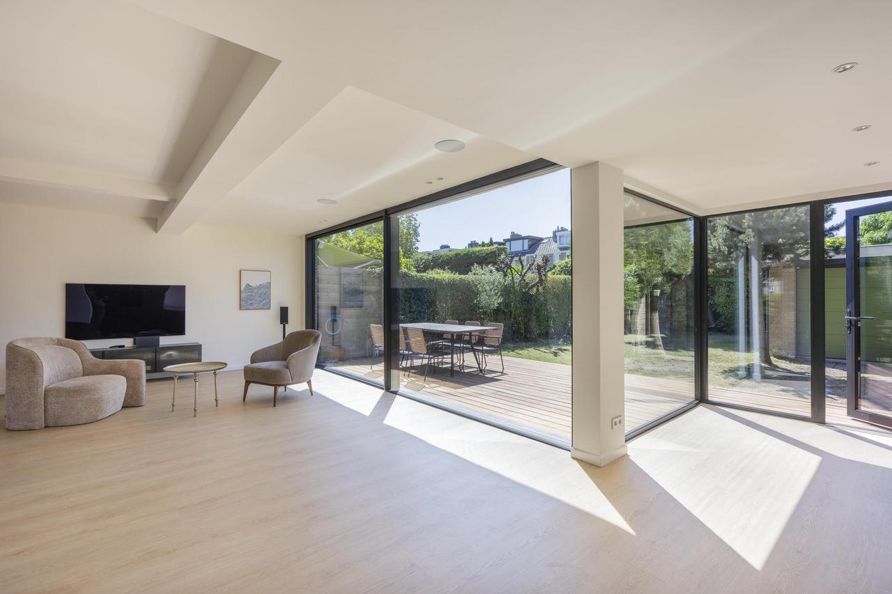 Gas-free end-of-terrace house with 5 bedrooms - Image 3
