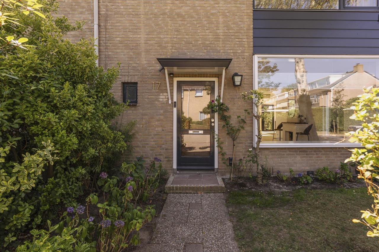 Gas-free end-of-terrace house with 5 bedrooms - Image 7