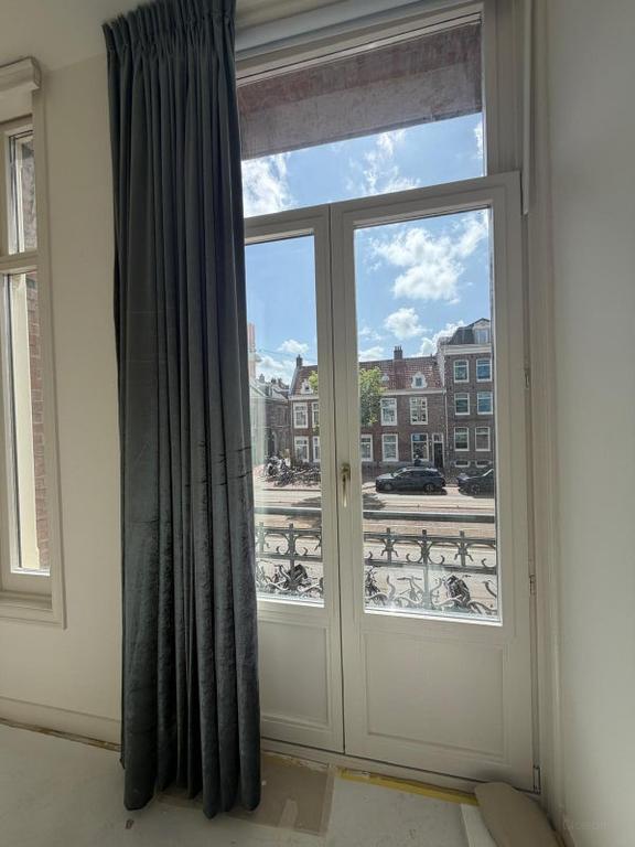 Renovated Apartment with Private Terrace - Image 3