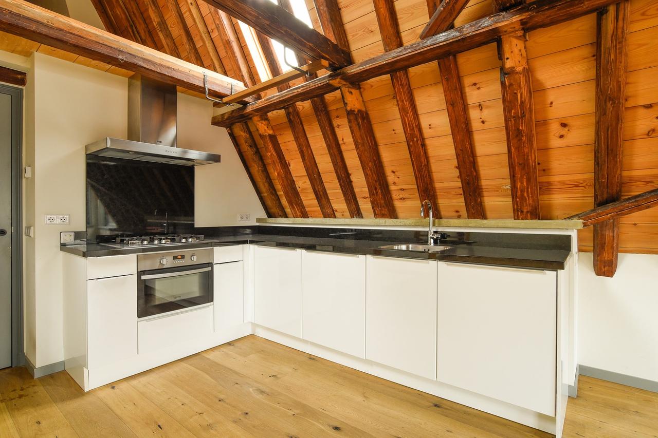 Historic apartment in the heart of Hoorn - Image 4