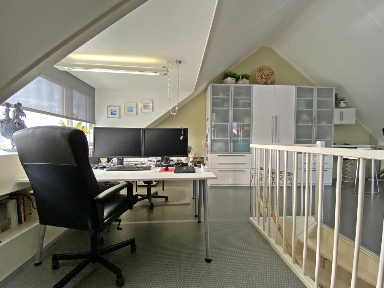 185 m² woonruimte met zonnige tuin en garage - Afbeelding 37