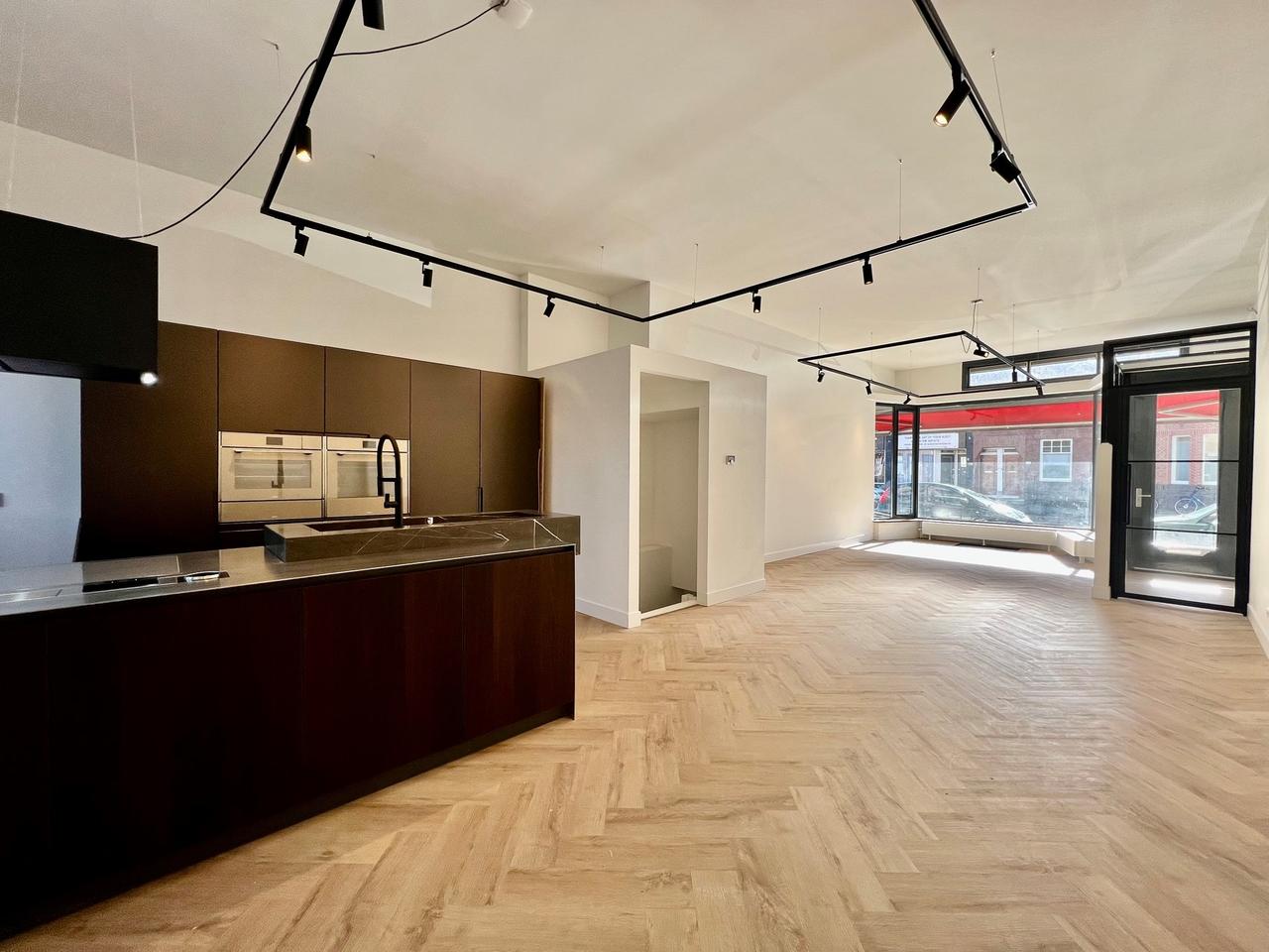 Gerenoveerd 4-kamerappartement met tuin - Afbeelding 1