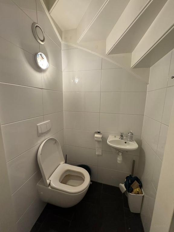 Lichte kamer vlak bij Zernike met dakterras - Afbeelding 13