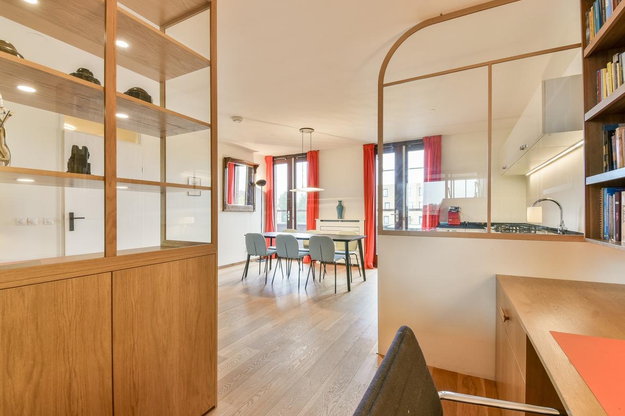 108 m² with balcony on Cruquiuskade - Image 7