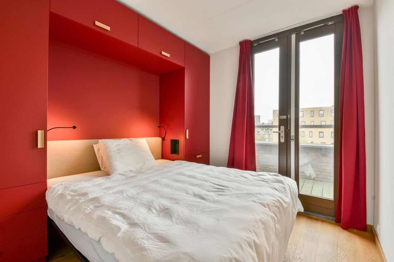 108 m² with balcony on Cruquiuskade - Image 10