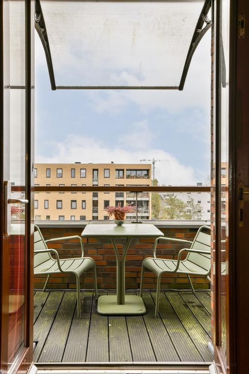 108 m² with balcony on Cruquiuskade - Image 18