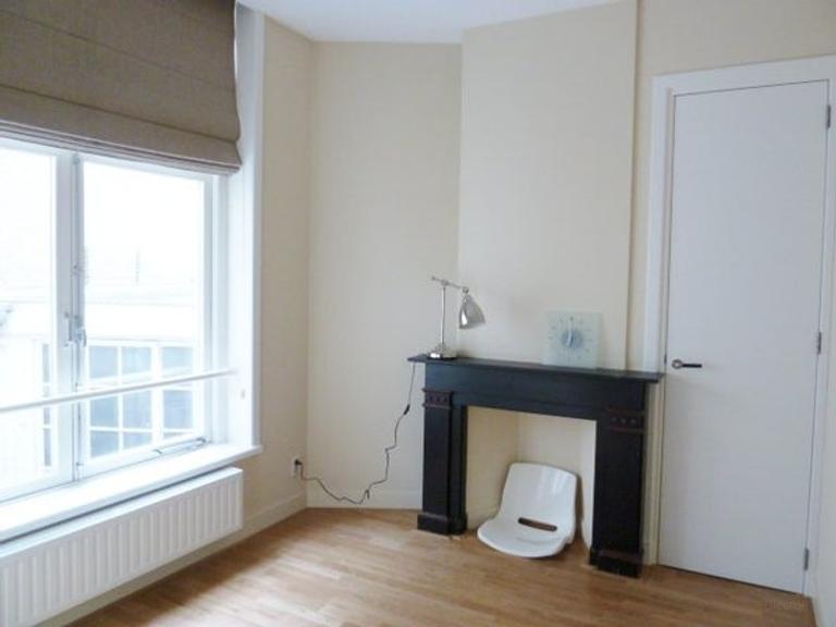 Twee slaapkamers en balkon aan de Plaats - Afbeelding 9