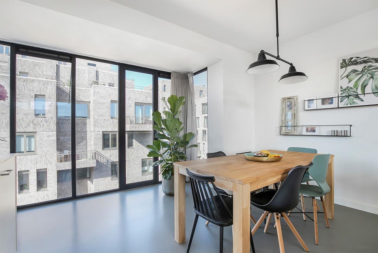 125 m² with rooftop terrace and private parking - Image 2