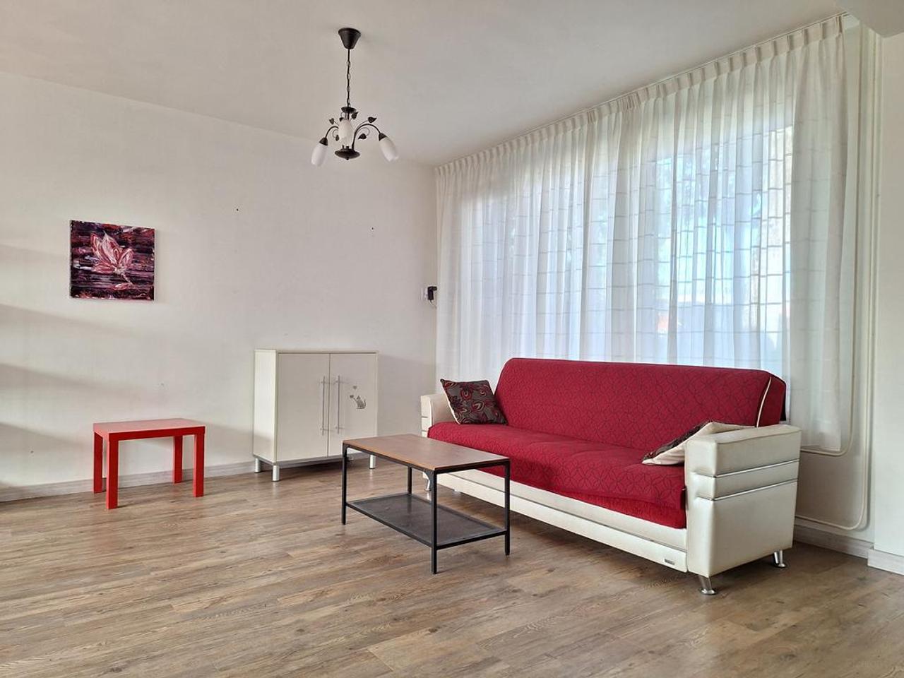 127 m² with garden and solar panels - Image 5