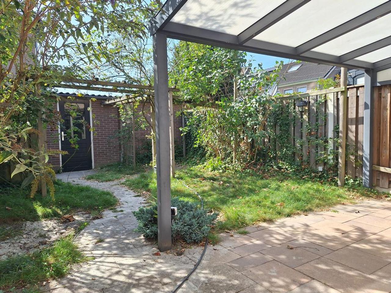 127 m² with garden and solar panels - Image 18