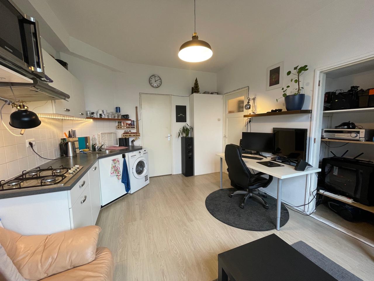 Lichte studio met slaapkamer aan Gorechtkade - Afbeelding 2