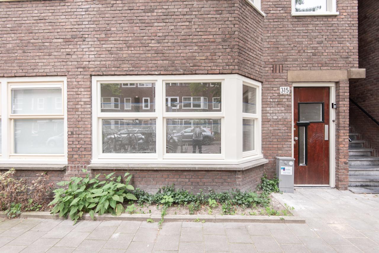Renovated Garden Apartment in Amsterdam-West - Image 1