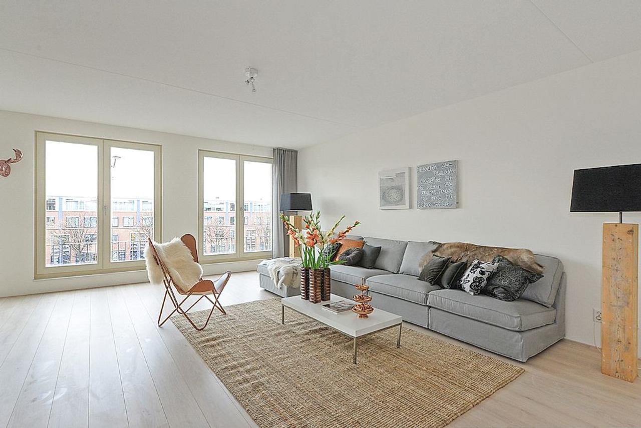 82 m² met zonnig terras op het zuidwesten - Afbeelding 2