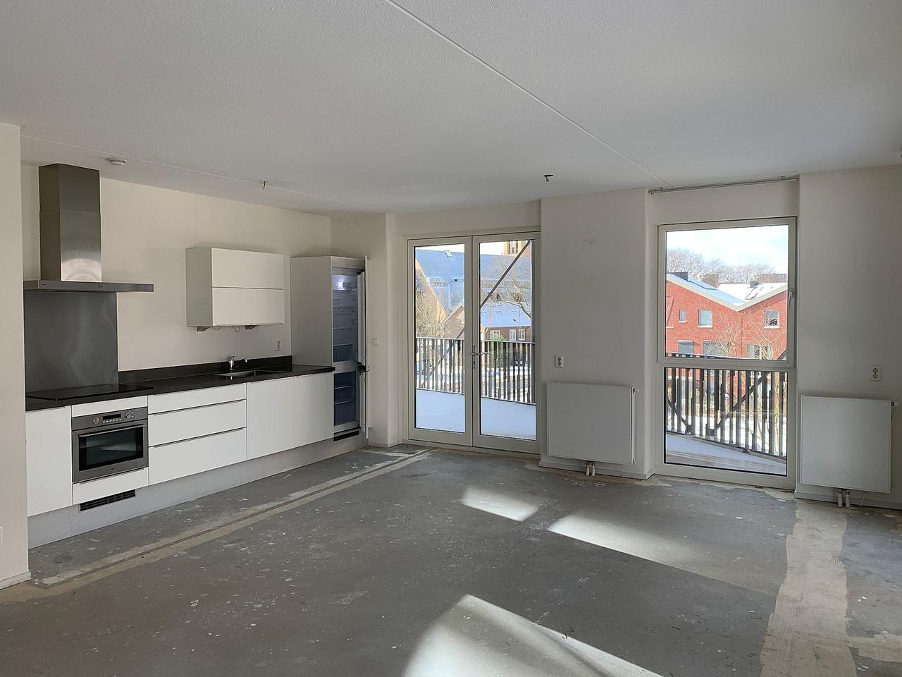 Drie slaapkamers en royaal balkon in Hilversum - Afbeelding 2