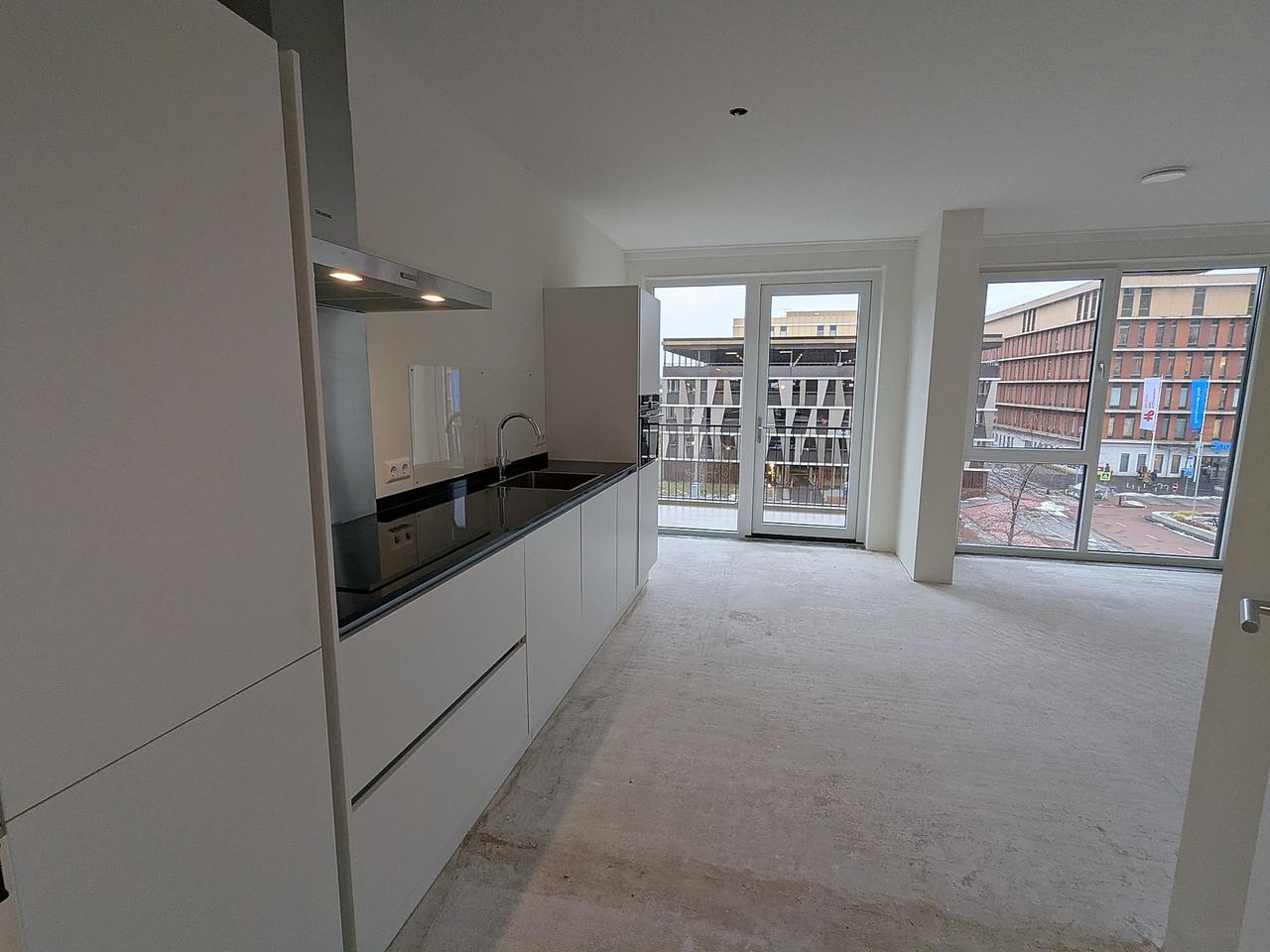 Licht 3-kamerappartement met balkon - Afbeelding 4