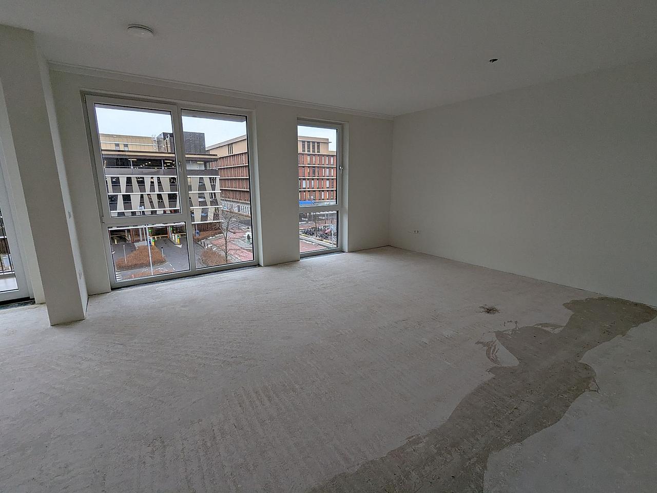 Licht 3-kamerappartement met balkon - Afbeelding 6