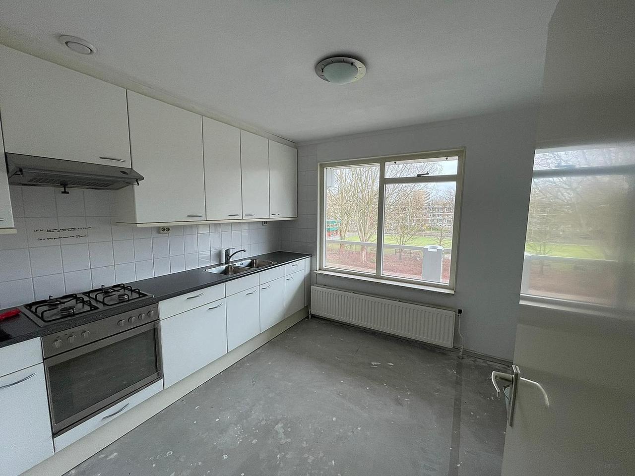87 m² with balcony in Buitenveldert - Image 4